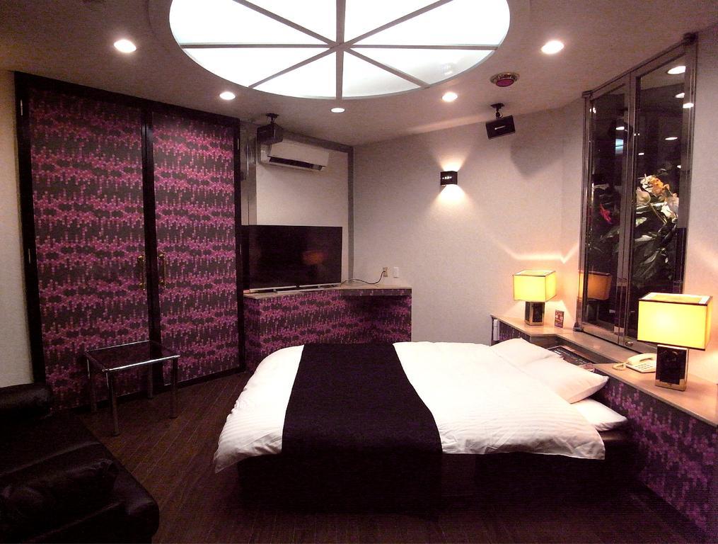 ホテル暴れ狸の鬼袋姫路駅前店 男塾ホテルグループ (Adults Only) Himedzsi Kültér fotó